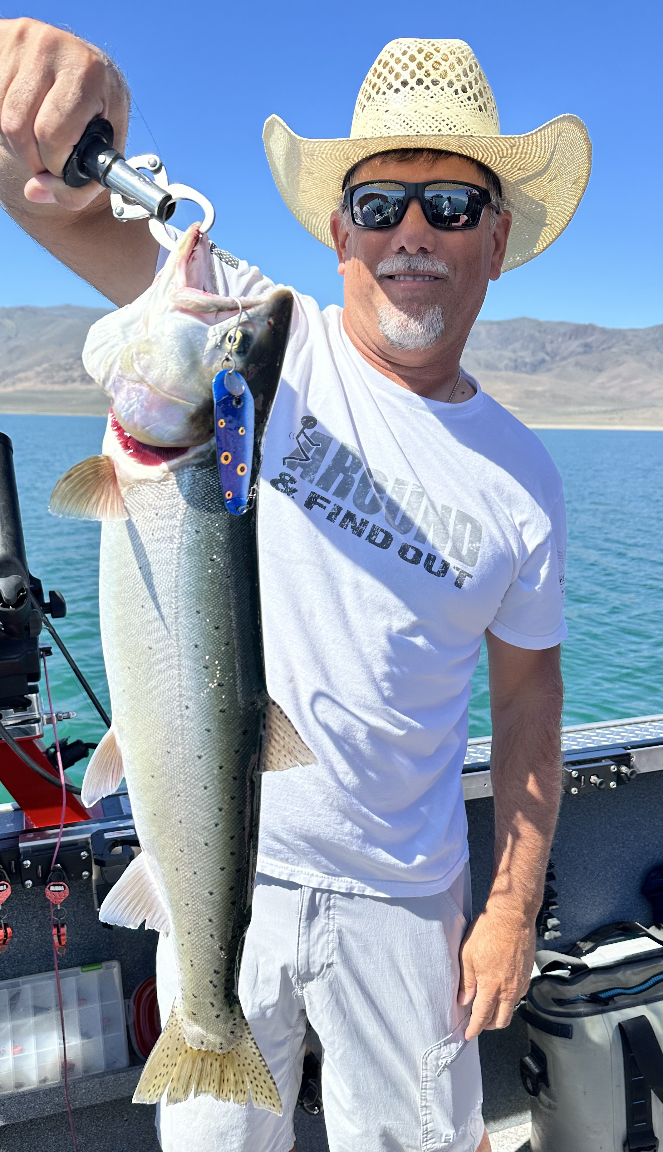 Pyramid Lake Fishing Report